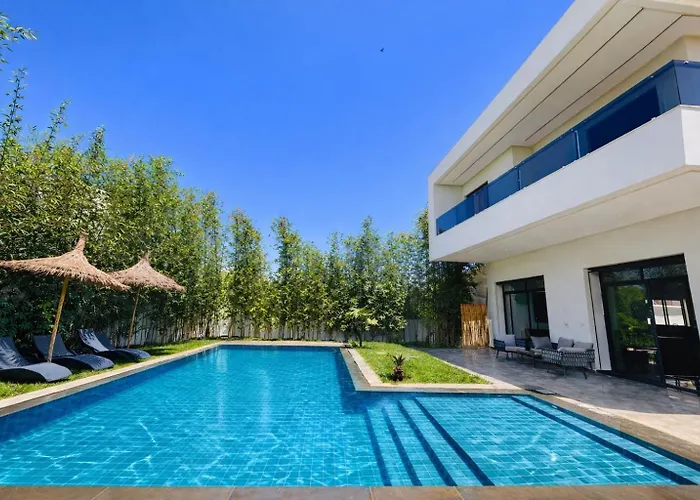 Villa De Luxe Piscine Chauffee & Jacuzzi & Petit Dejeuner